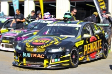 V8 Supercars Dunlop Series Ipswich Round Report